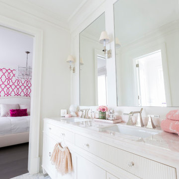 White Kitchen in Toronto