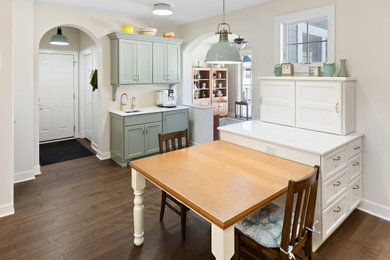 Example of a cottage kitchen design in Minneapolis