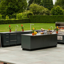 Outdoor Kitchen