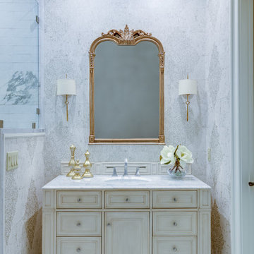 Luxurious Master Bathrooms