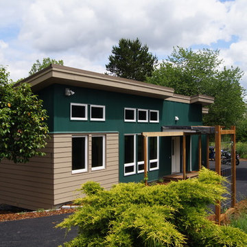 Planet Clark Emerald House
