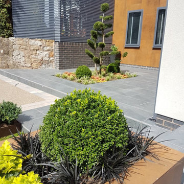 Front Garden with Curb Appeal - Kinver