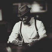 Thomas Powell's photo