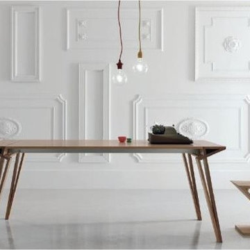 Alivar - Oblique Table