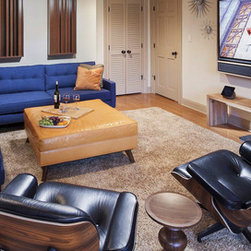 Leon + Media D&eacute;cor Edge Frame - Products