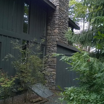 Definitive Grade manufactured stone veneer in Pennsylvania fieldstone.