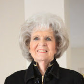 Earlene Fischer's photo
