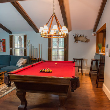 Spruce Point: Pool Room & Bar