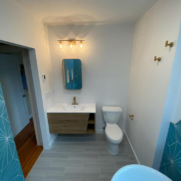 Anna's bathroom in the Lettered streets Neighborhood, Bellingham WA