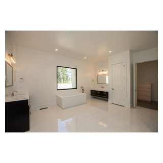 Texas Hill Country - Modern - Bathroom - Other - by Yorktown Builders ...