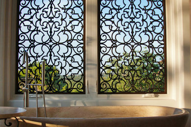 Inspiration for a timeless entryway remodel in Dallas