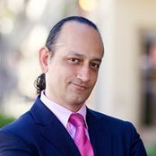 Babak Moeinolmolki's photo
