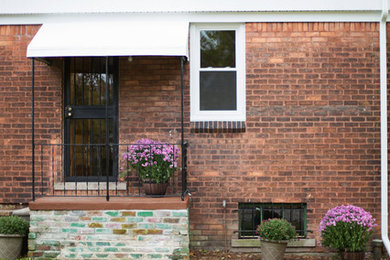 Example of a classic exterior home design in Detroit