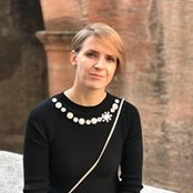 Лена Комароваs foto