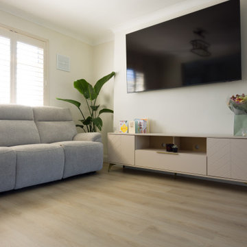 Modern Living Room Renovation: Ashton Oak SPC Installation