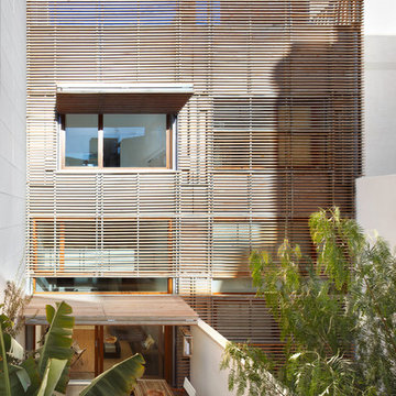 LP HOUSES