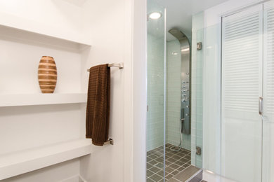 Inspiration for a mid-sized master alcove shower remodel in San Francisco