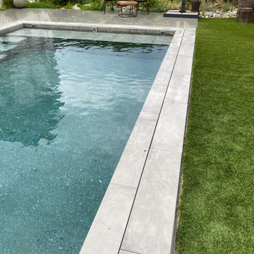 Une piscine béton