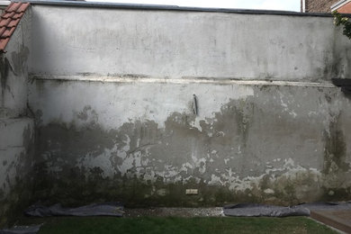 Renovierung einer verrotteten Gartenmauer
