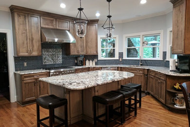 Example of a transitional kitchen design in Charlotte