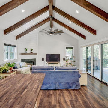 75 Vaulted Ceiling Family Room Ideas You'll Love - December, 2024 | Houzz