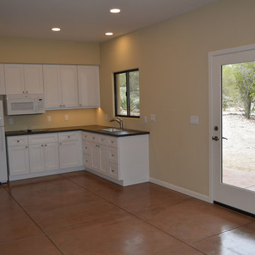 Cat Foothills Guest House