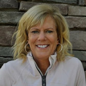 Melanie Hoit's photo