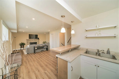 Minimalist home design photo in Other