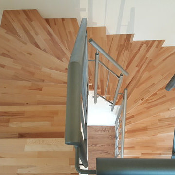 Betontreppe mit Buchestufen