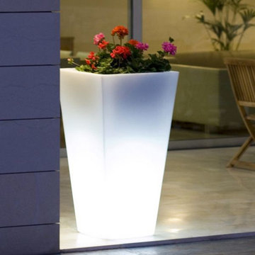 Illuminated Square Cone Planter