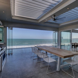 Boomer Beach Framelss Glass - Products