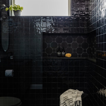 The Noir Retreat | Upstairs Bathroom