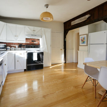 Hillcrest Cottage By The Sea