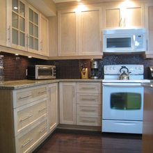 19 seaside ct kitchen