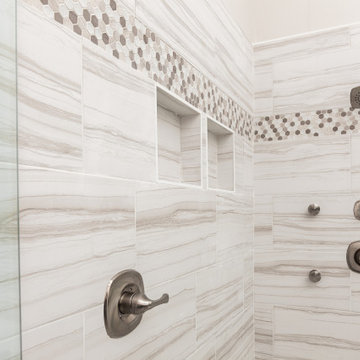 Serpentino Blanco Master Bathroom