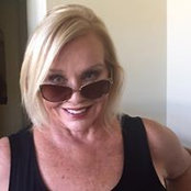 Suzanne Phillips-Klein's photo