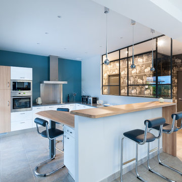 Une verriere sur mesure pour relooker une cuisine