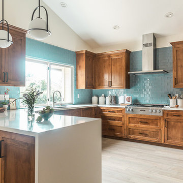 Diamond Crest Traditional-Modern Kitchen