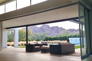 Inspiration for a modern patio in Phoenix.