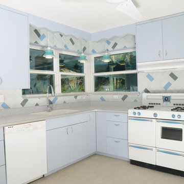 Jetson's Retro Vintage Kitchen