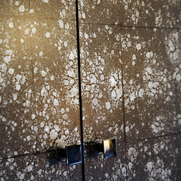Un décor art déco : feuille d'aluminium et patine
