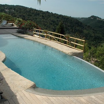 Piscines à débordement