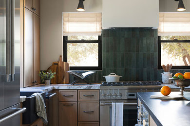 Farmhouse kitchen photo in San Francisco
