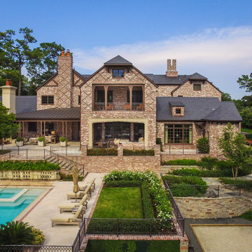 River Oaks