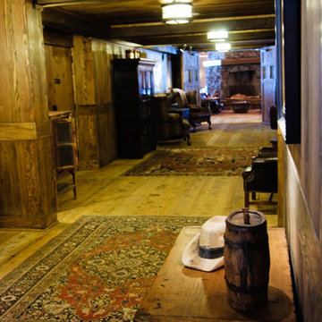 Devil's Thumb Lodge