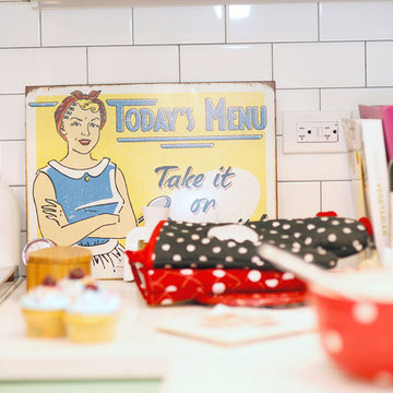 Retro Kitchen Remodel: Photoshoot With Model