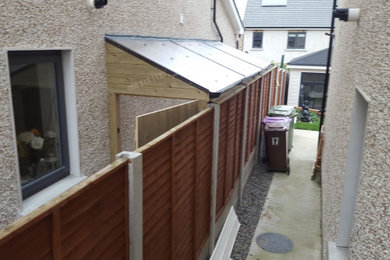 Side Entrance Side Alleyway Enclosure