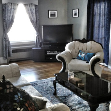 1935 Colonial Living Room