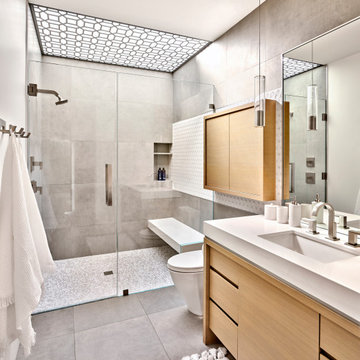 Ebony and Ivory - Children's Bathroom