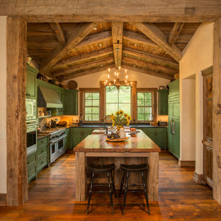 75 Most Popular Rustic Kitchen with Green Cabinets Design Ideas for